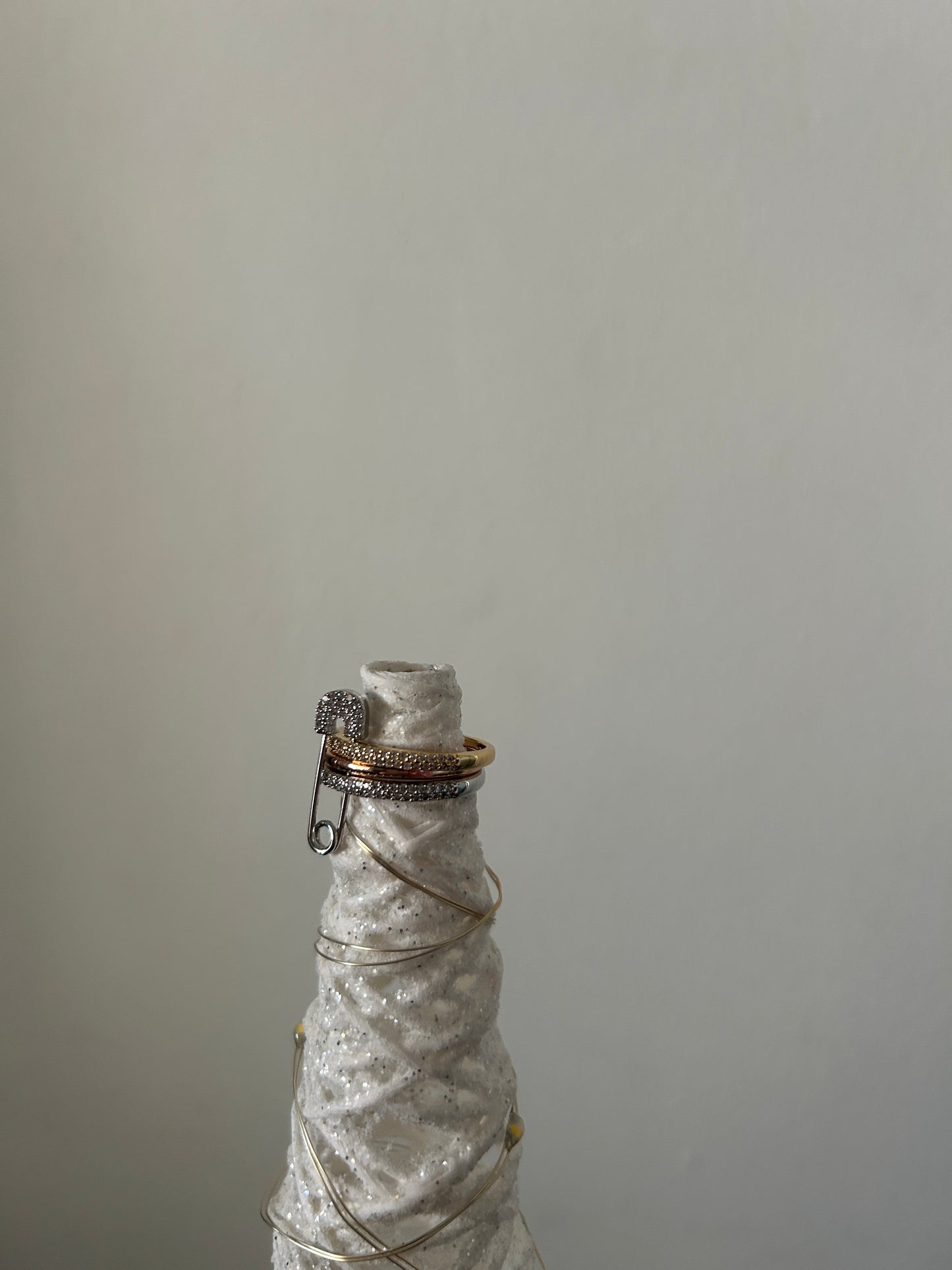 Safety pin ring
